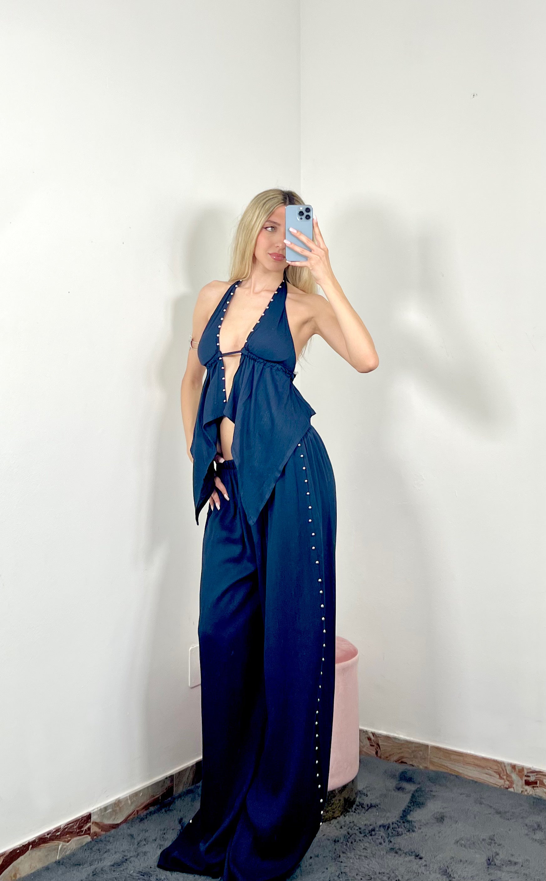 Set Amina