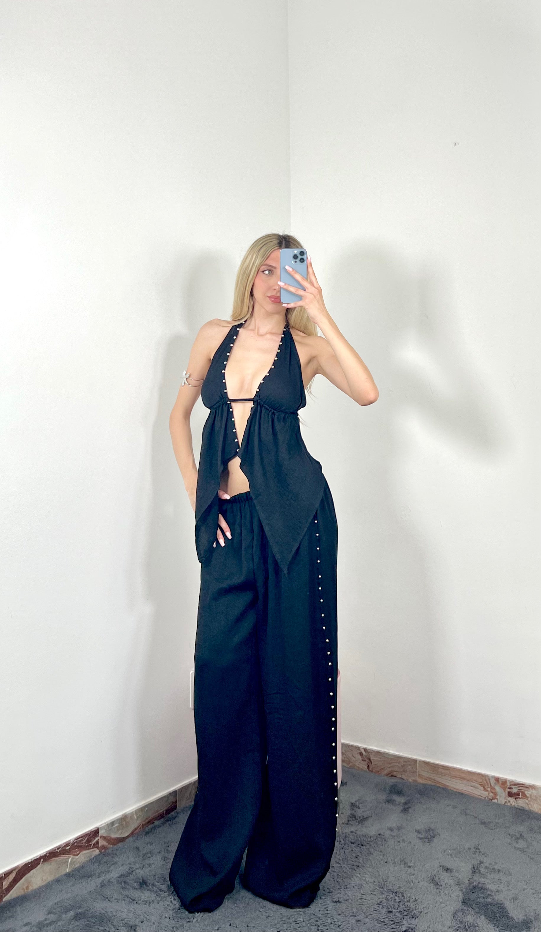 Set Amina