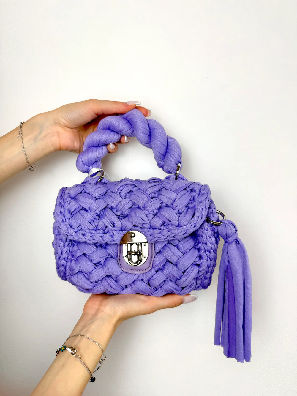 Borsa Ada